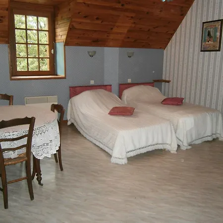 Casa de Férias Spacieux Avec Billard, Cheminée&terrasse, Près De La Forêt De Bercé, Wi-fi&activités Nature - Fr-1-410-337 Thoire-sur-Dinan